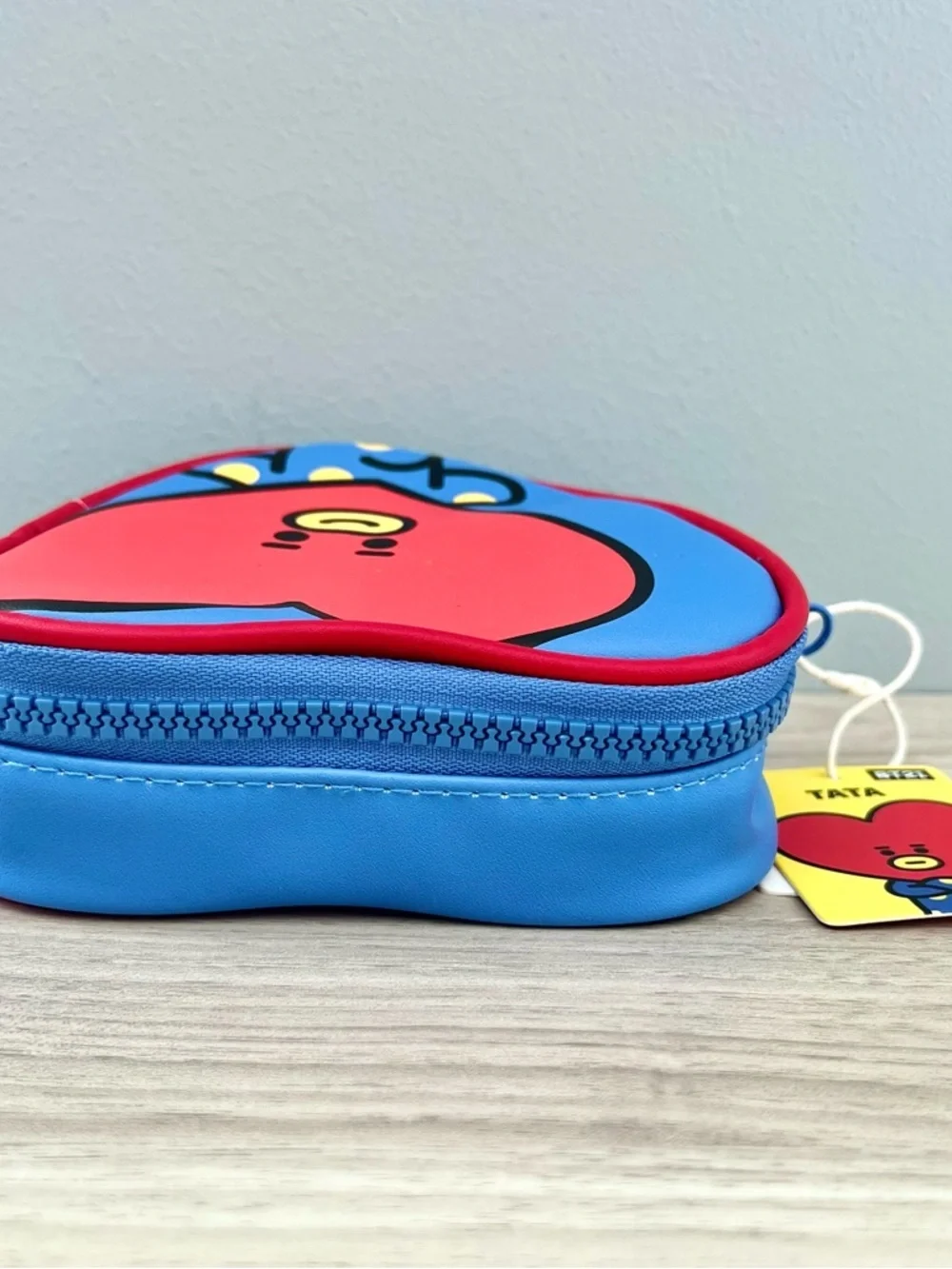 BTS BT21 Mini Heart Shaped Accessories/Makeup Bag - TATA (V)